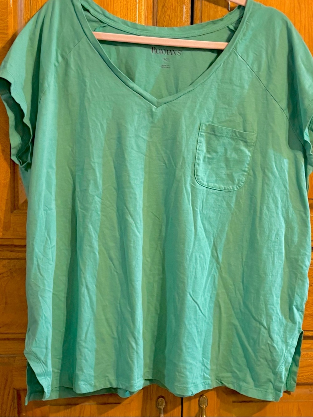 Roaman's Bright Green V-Neck Dolnan Sleeve Pocket Tee Large 18/20